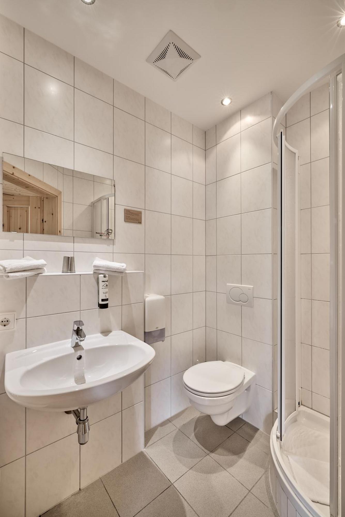 Area 47 - Tirol Hotel *